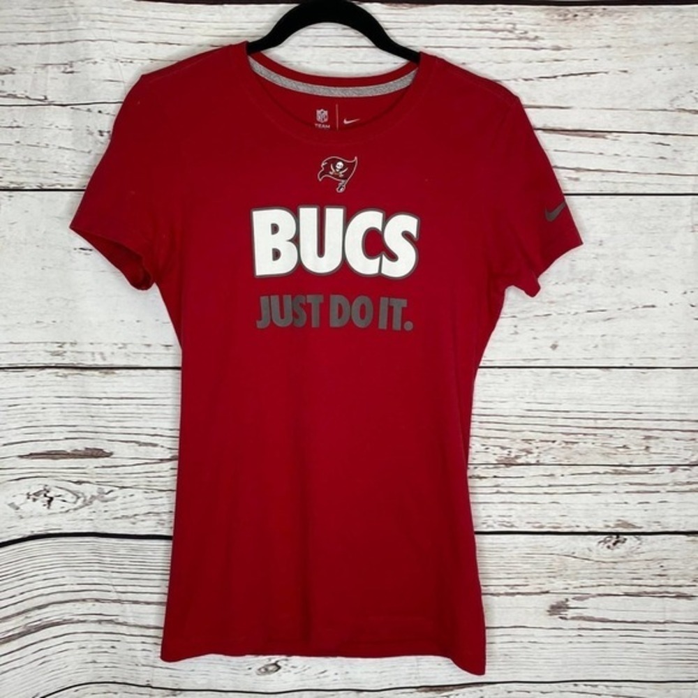 Nike Tampa Bay Buccaneers Red Medium T